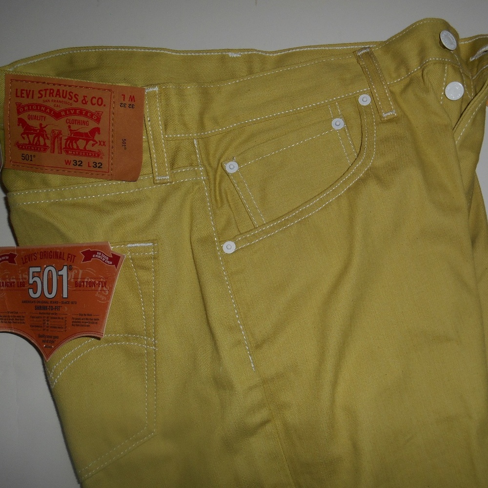 NWT Levis 501 Original Fit Button Fly Yellow Men